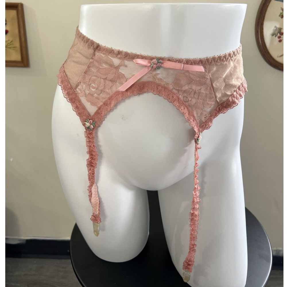 Vintage Darling Dusty Rose Lace Trim Garter Belt Intimates Size 5